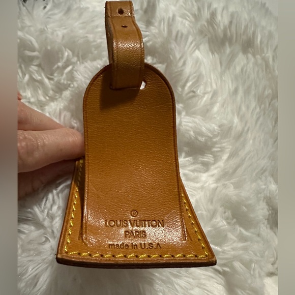 Louis Vuitton Luggage Tag - Picture 11 of 12